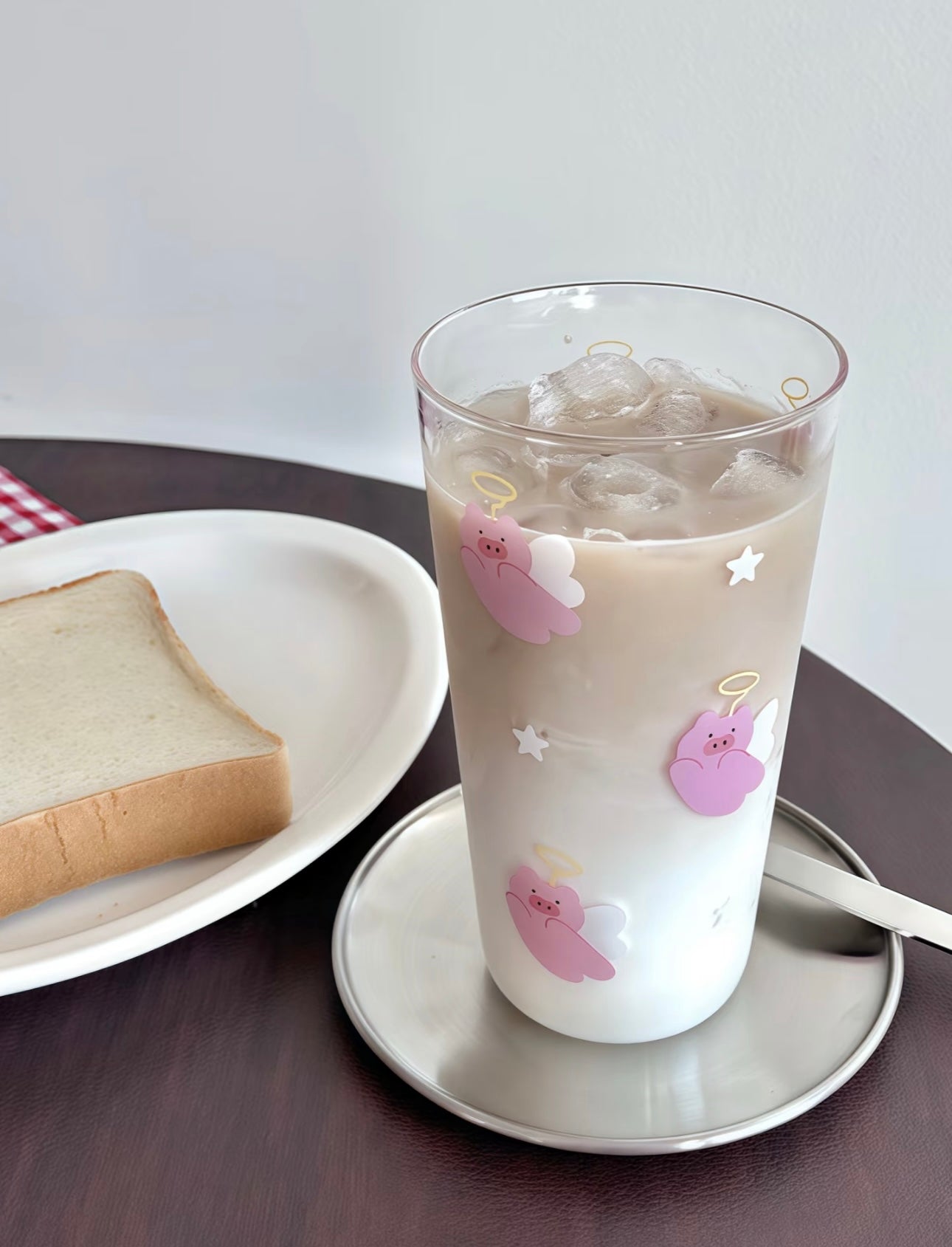 Cute Flying Pig Glass Tumbler