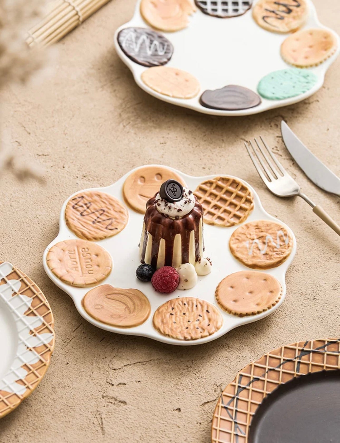 Cute Cookie Outline Plate