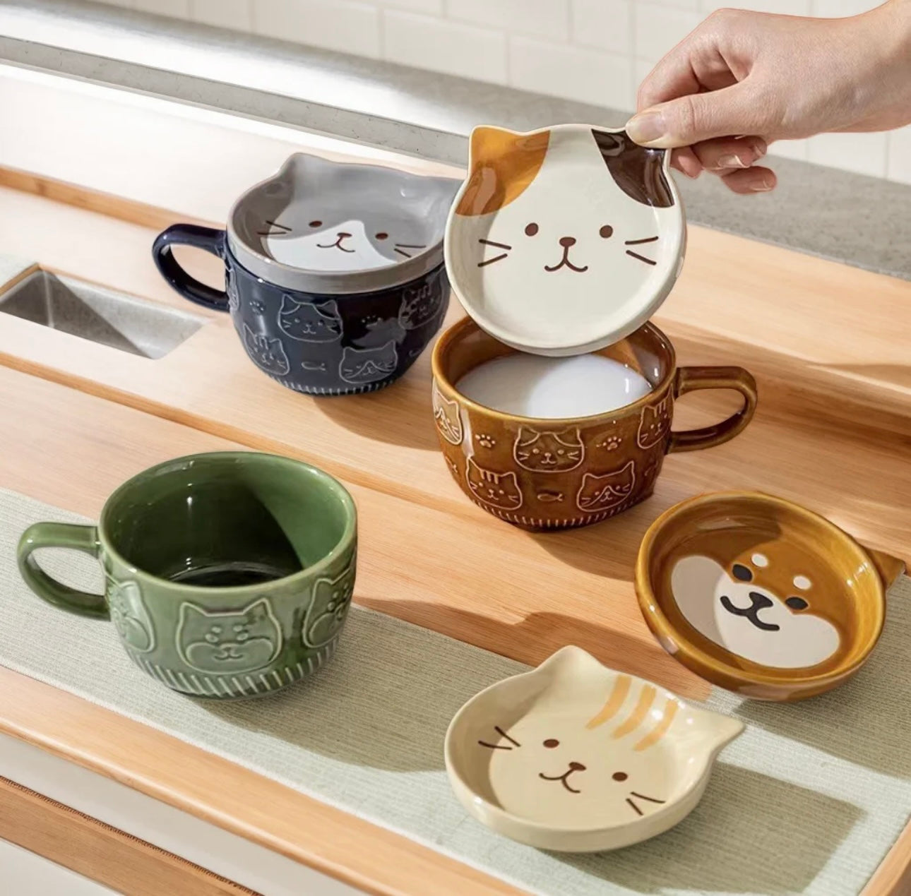 Cat Ceramic Mug with Lid